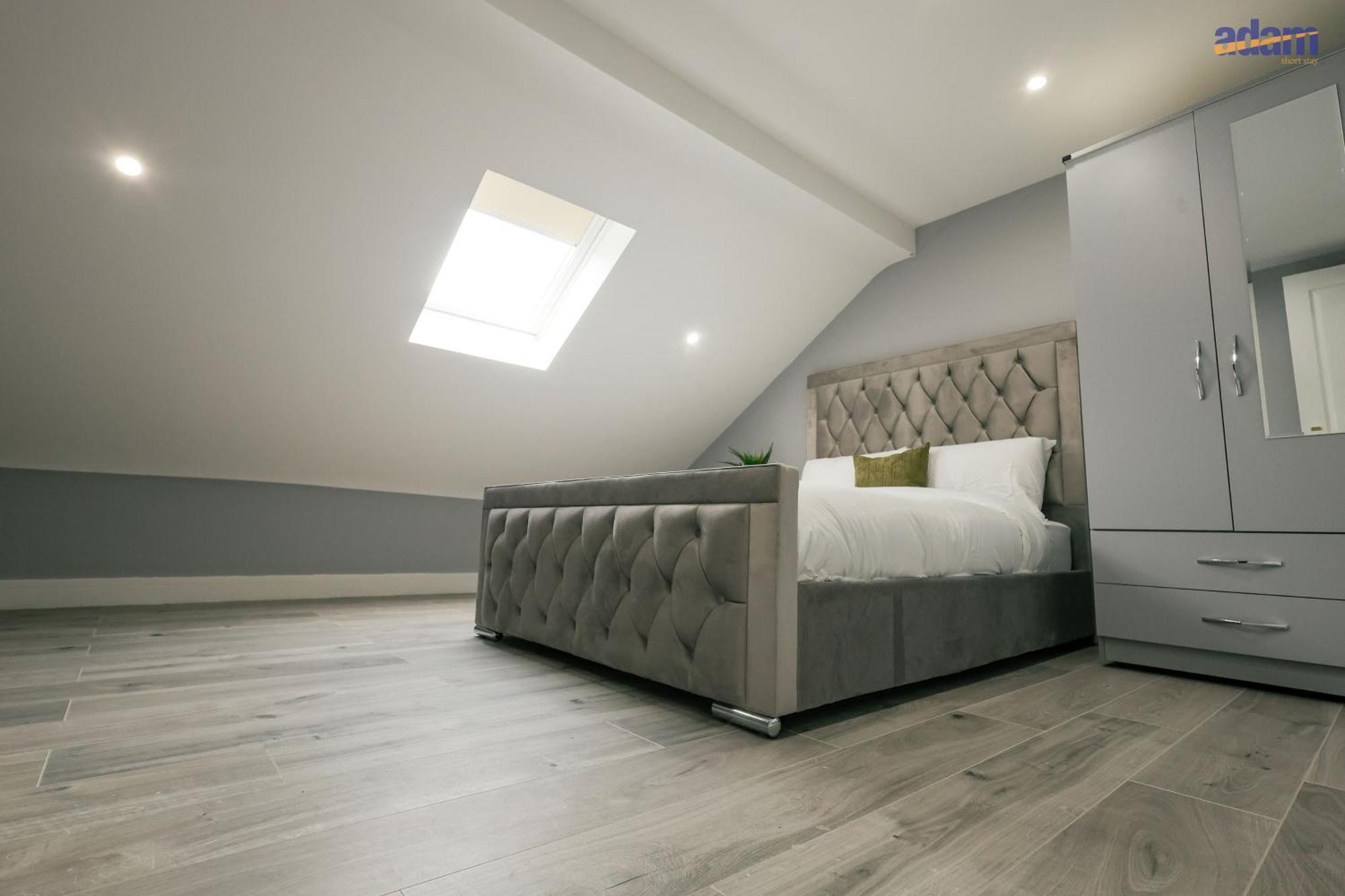Adam Short B&B Londra